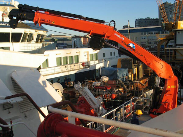 M720 Series Cranes by DMW Marine Group, LLC - Chester Springs, PA