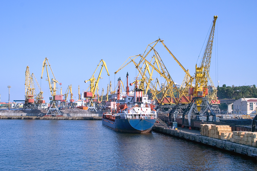 Retrofitting Older Vessels with Ship Cranes