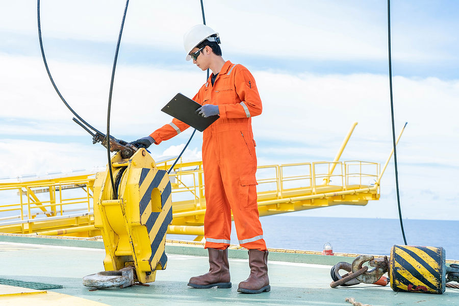 What Are the Most Common Pedestal Crane Failure Points Offshore?